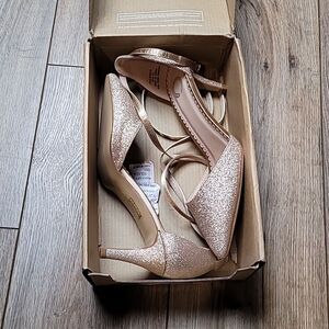 Journee Collection Luela Rose Gold Glitter Pump Size 7.5 Wedding Prom Heels